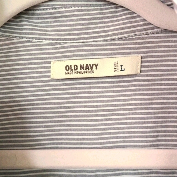 - OLD NAVY COTTON BUTTON DOWN SZ L Grey - Picture 2 of 5